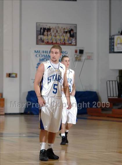 Thumbnail 3 in Warren Central @ Muhlenberg North photogallery.