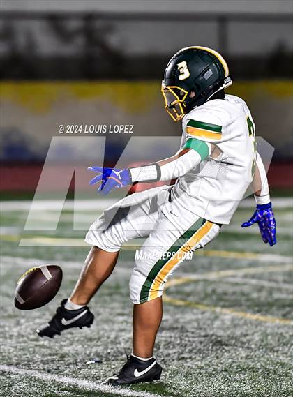 Thumbnail 1 in Canyon @ Charter Oak photogallery.