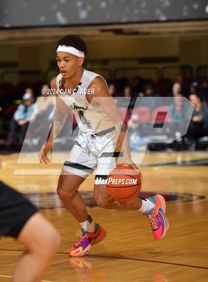 Thumbnail 2 in Yorktown vs. Mamaroneck (Slam Dunk Showcase) photogallery.