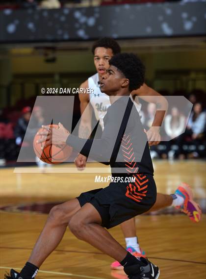 Thumbnail 3 in Yorktown vs. Mamaroneck (Slam Dunk Showcase) photogallery.