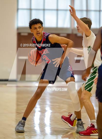 Thumbnail 3 in Christian vs. Mira Costa (Torrey Pines Holiday Classic) photogallery.