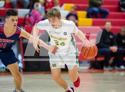 Thumbnail 2 in Christian vs. Mira Costa (Torrey Pines Holiday Classic) photogallery.