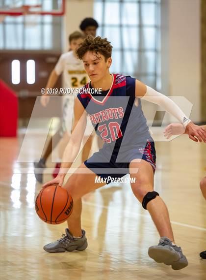 Thumbnail 1 in Christian vs. Mira Costa (Torrey Pines Holiday Classic) photogallery.