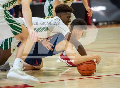 Thumbnail 3 in Christian vs. Mira Costa (Torrey Pines Holiday Classic) photogallery.