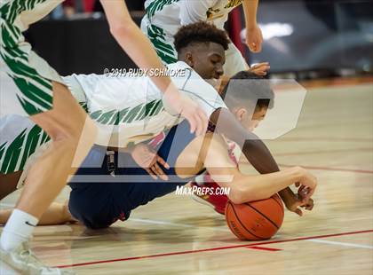 Thumbnail 1 in Christian vs. Mira Costa (Torrey Pines Holiday Classic) photogallery.