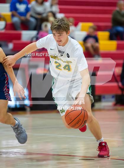 Thumbnail 3 in Christian vs. Mira Costa (Torrey Pines Holiday Classic) photogallery.