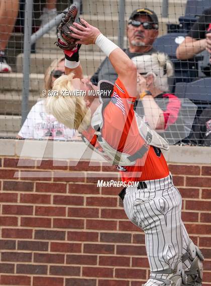 Thumbnail 1 in Rockwall vs Rockwall-Heath (UIL 6A Regional Final) photogallery.