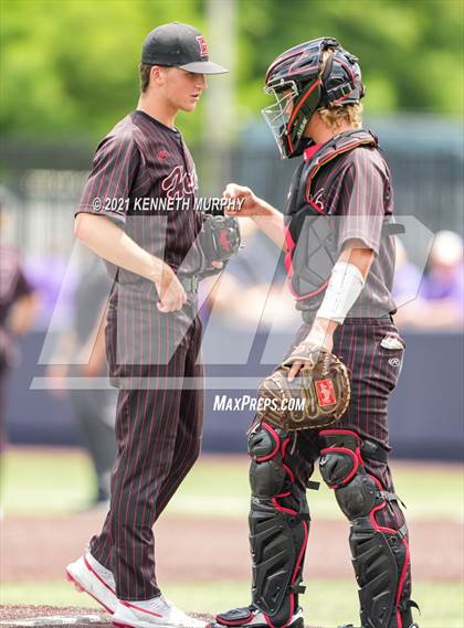 Thumbnail 3 in Rockwall vs Rockwall-Heath (UIL 6A Regional Final) photogallery.