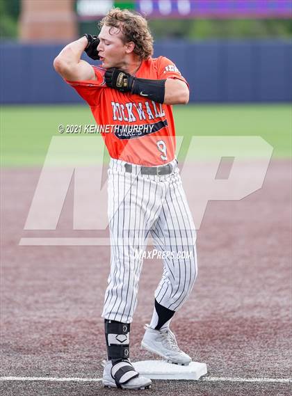 Thumbnail 3 in Rockwall vs Rockwall-Heath (UIL 6A Regional Final) photogallery.
