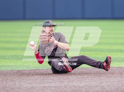 Thumbnail 2 in Rockwall vs Rockwall-Heath (UIL 6A Regional Final) photogallery.