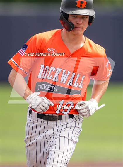 Thumbnail 3 in Rockwall vs Rockwall-Heath (UIL 6A Regional Final) photogallery.