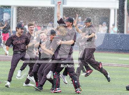 Thumbnail 1 in Rockwall vs Rockwall-Heath (UIL 6A Regional Final) photogallery.