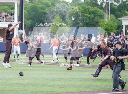 Thumbnail 3 in Rockwall vs Rockwall-Heath (UIL 6A Regional Final) photogallery.