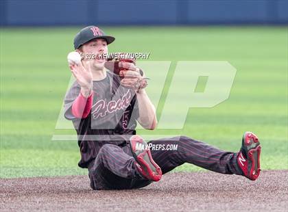 Thumbnail 3 in Rockwall vs Rockwall-Heath (UIL 6A Regional Final) photogallery.