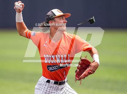Thumbnail 1 in Rockwall vs Rockwall-Heath (UIL 6A Regional Final) photogallery.