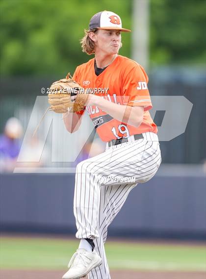 Thumbnail 2 in Rockwall vs Rockwall-Heath (UIL 6A Regional Final) photogallery.