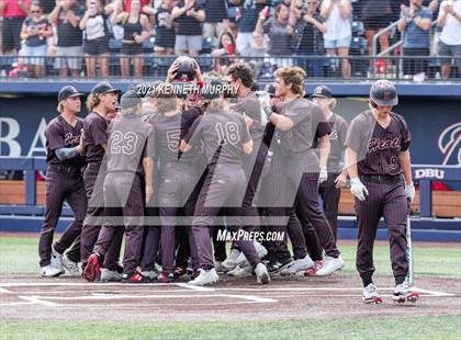 Thumbnail 1 in Rockwall vs Rockwall-Heath (UIL 6A Regional Final) photogallery.