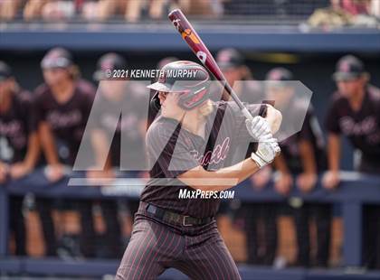 Thumbnail 1 in Rockwall vs Rockwall-Heath (UIL 6A Regional Final) photogallery.