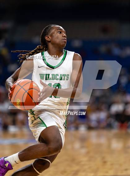 Thumbnail 1 in Kennedale vs. Wheatley (UIL 4A Basketball Division II Final) photogallery.