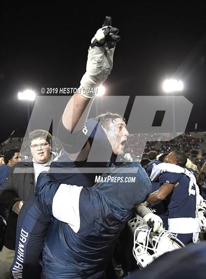 Thumbnail 3 in Mater Dei vs. St. John Bosco (CIF-SS D1 Final) photogallery.