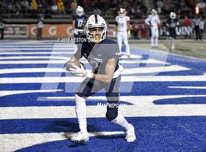 Thumbnail 2 in Mater Dei vs. St. John Bosco (CIF-SS D1 Final) photogallery.