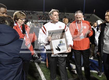 Thumbnail 3 in Mater Dei vs. St. John Bosco (CIF-SS D1 Final) photogallery.