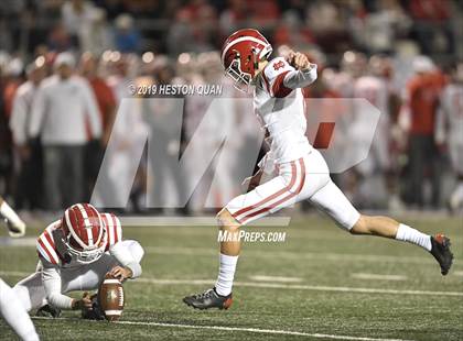 Thumbnail 2 in Mater Dei vs. St. John Bosco (CIF-SS D1 Final) photogallery.