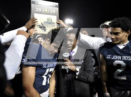 Thumbnail 2 in Mater Dei vs. St. John Bosco (CIF-SS D1 Final) photogallery.