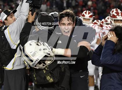 Thumbnail 2 in Mater Dei vs. St. John Bosco (CIF-SS D1 Final) photogallery.