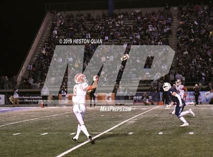 Thumbnail 1 in Mater Dei vs. St. John Bosco (CIF-SS D1 Final) photogallery.