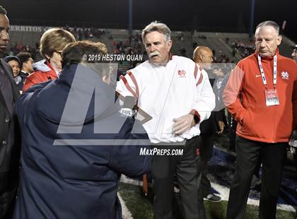 Thumbnail 2 in Mater Dei vs. St. John Bosco (CIF-SS D1 Final) photogallery.