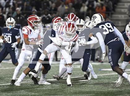 Thumbnail 2 in Mater Dei vs. St. John Bosco (CIF-SS D1 Final) photogallery.