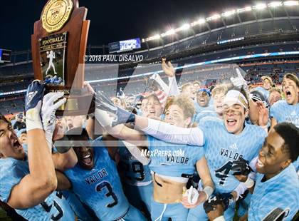 Thumbnail 2 in Cherry Creek vs. Valor Christian (CHSAA 5A State Final) photogallery.