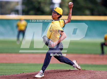 Thumbnail 1 in Edison vs. Buchanan photogallery.