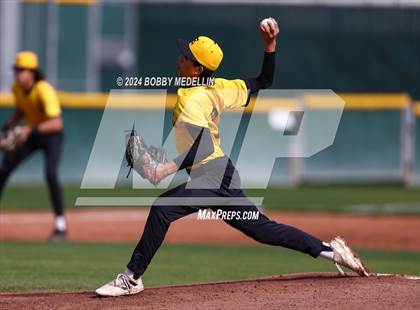 Thumbnail 2 in Edison vs. Buchanan photogallery.