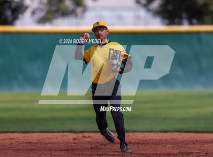 Thumbnail 3 in Edison vs. Buchanan photogallery.