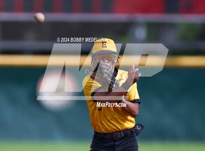 Thumbnail 2 in Edison vs. Buchanan photogallery.