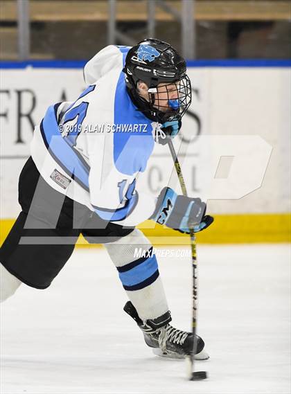 Thumbnail 3 in Suffern vs. Corcoran (NYSPHSAA Final) photogallery.