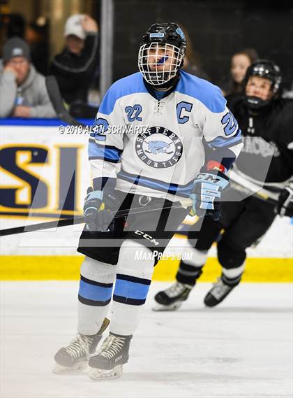Thumbnail 1 in Suffern vs. Corcoran (NYSPHSAA Final) photogallery.