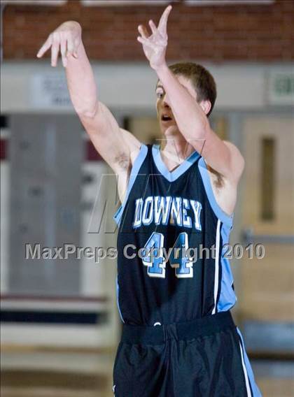 Thumbnail 3 in Downey @ Modesto photogallery.