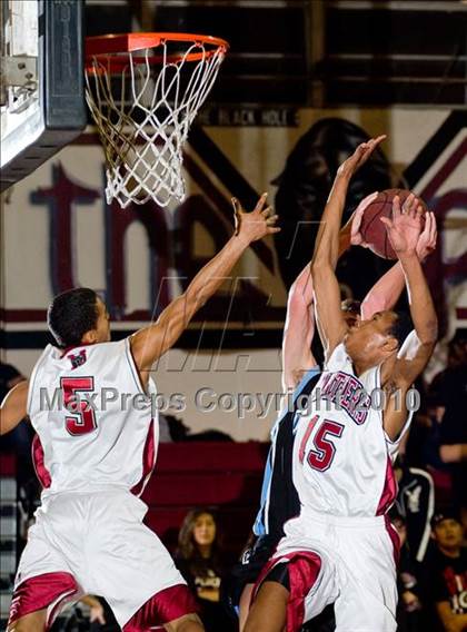 Thumbnail 2 in Downey @ Modesto photogallery.