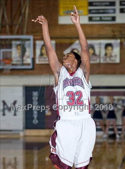 Thumbnail 2 in Downey @ Modesto photogallery.
