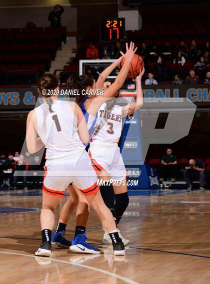 Thumbnail 2 in Haldane vs. Tuckahoe (Section 1 Class C Final) photogallery.