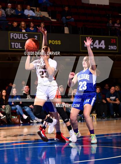 Thumbnail 3 in Haldane vs. Tuckahoe (Section 1 Class C Final) photogallery.