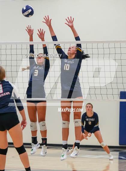 Thumbnail 2 in Yuma Catholic @ American Leadership Academy - West Foothills photogallery.