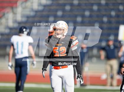 Thumbnail 2 in La Junta vs. Platte Valley (CHSAA 2A State Final) photogallery.