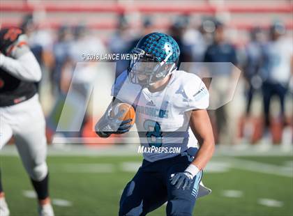 Thumbnail 3 in La Junta vs. Platte Valley (CHSAA 2A State Final) photogallery.