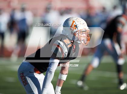 Thumbnail 2 in La Junta vs. Platte Valley (CHSAA 2A State Final) photogallery.