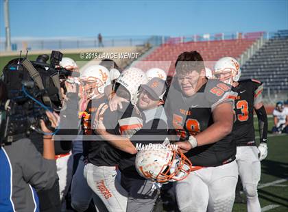 Thumbnail 3 in La Junta vs. Platte Valley (CHSAA 2A State Final) photogallery.
