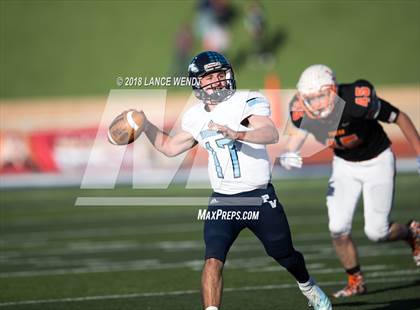 Thumbnail 2 in La Junta vs. Platte Valley (CHSAA 2A State Final) photogallery.